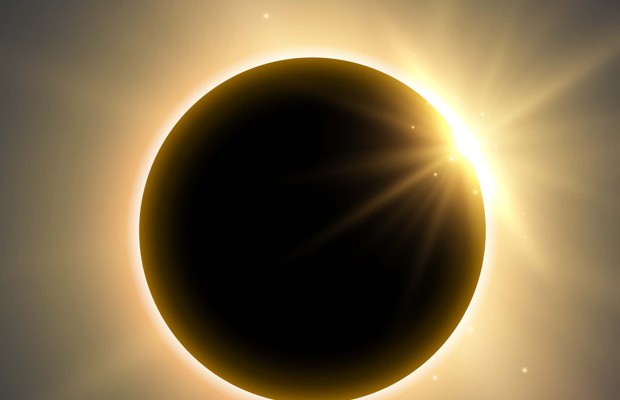 La revista Enfermería Facultativa explica cómo observar el eclipse sin poner en riesgo la seguridad visual - Noticias de enfermería y salud