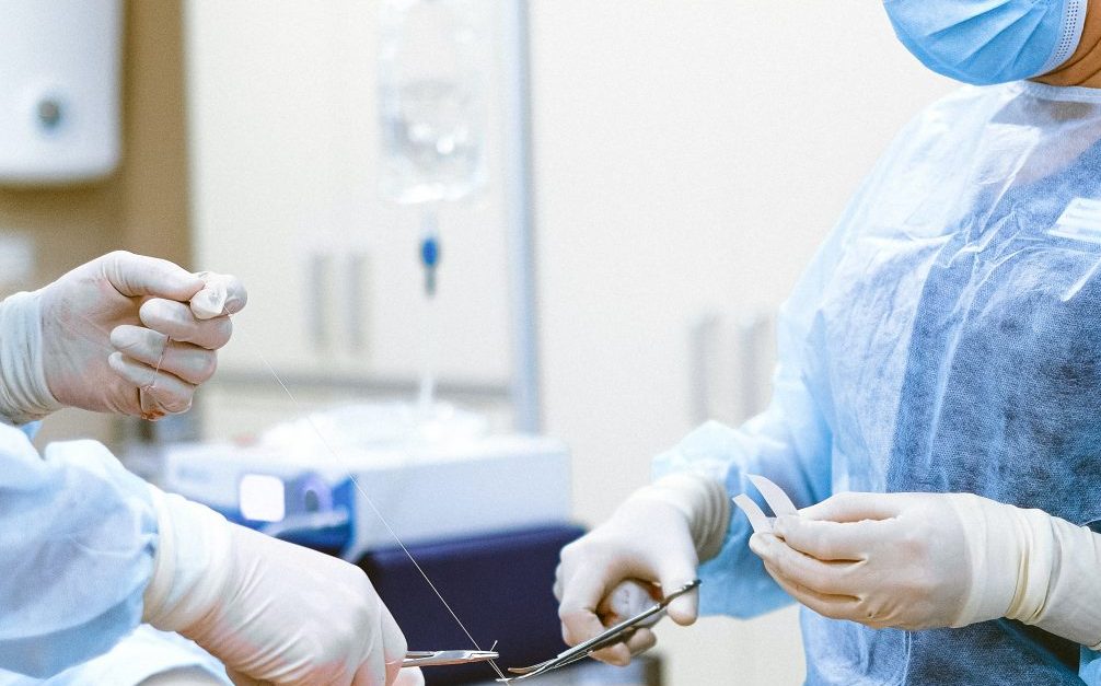 El mundo necesita 34,4 millones de profesionales sanitarios más para alcanzar la cobertura universal - Noticias de enfermería y salud