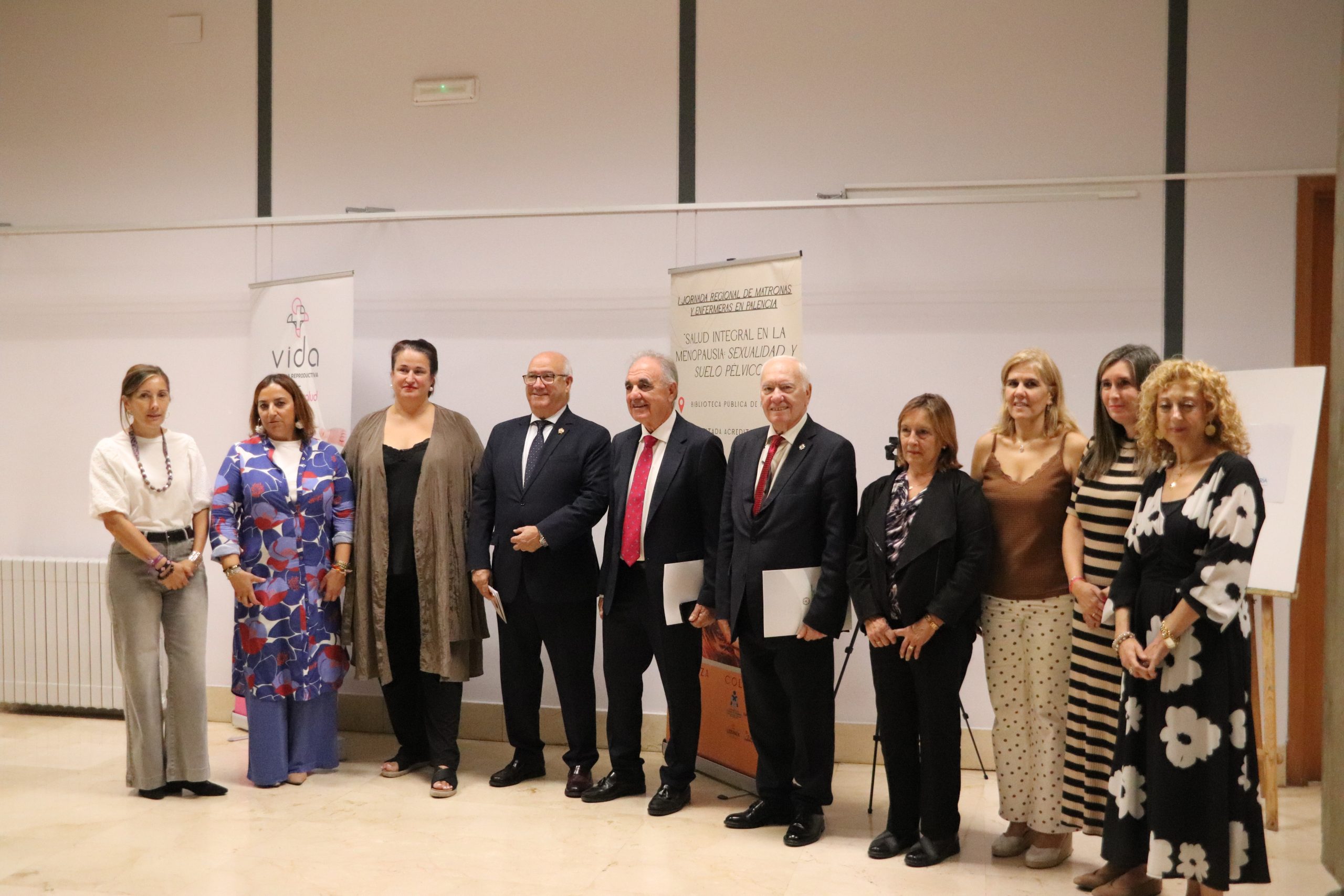 Las enfermeras de Palencia hablan de salud integral en la menopausia