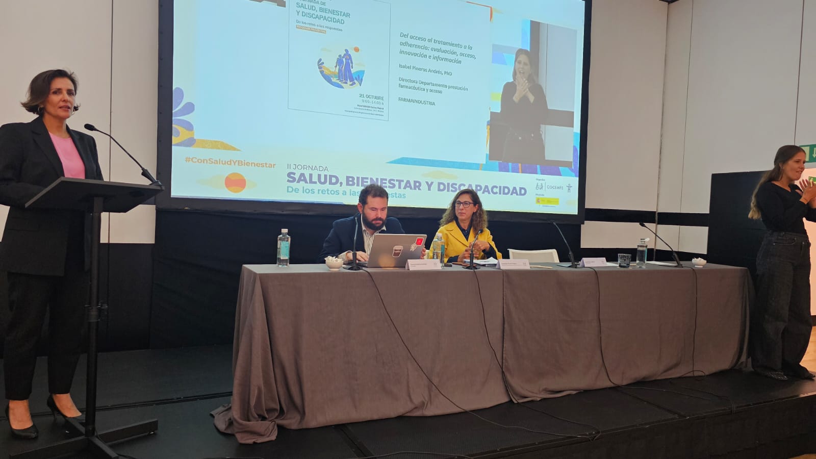 Profesionales y pacientes reclaman una atención sanitaria de calidad y en igualdad de condiciones para personas con discapacidad